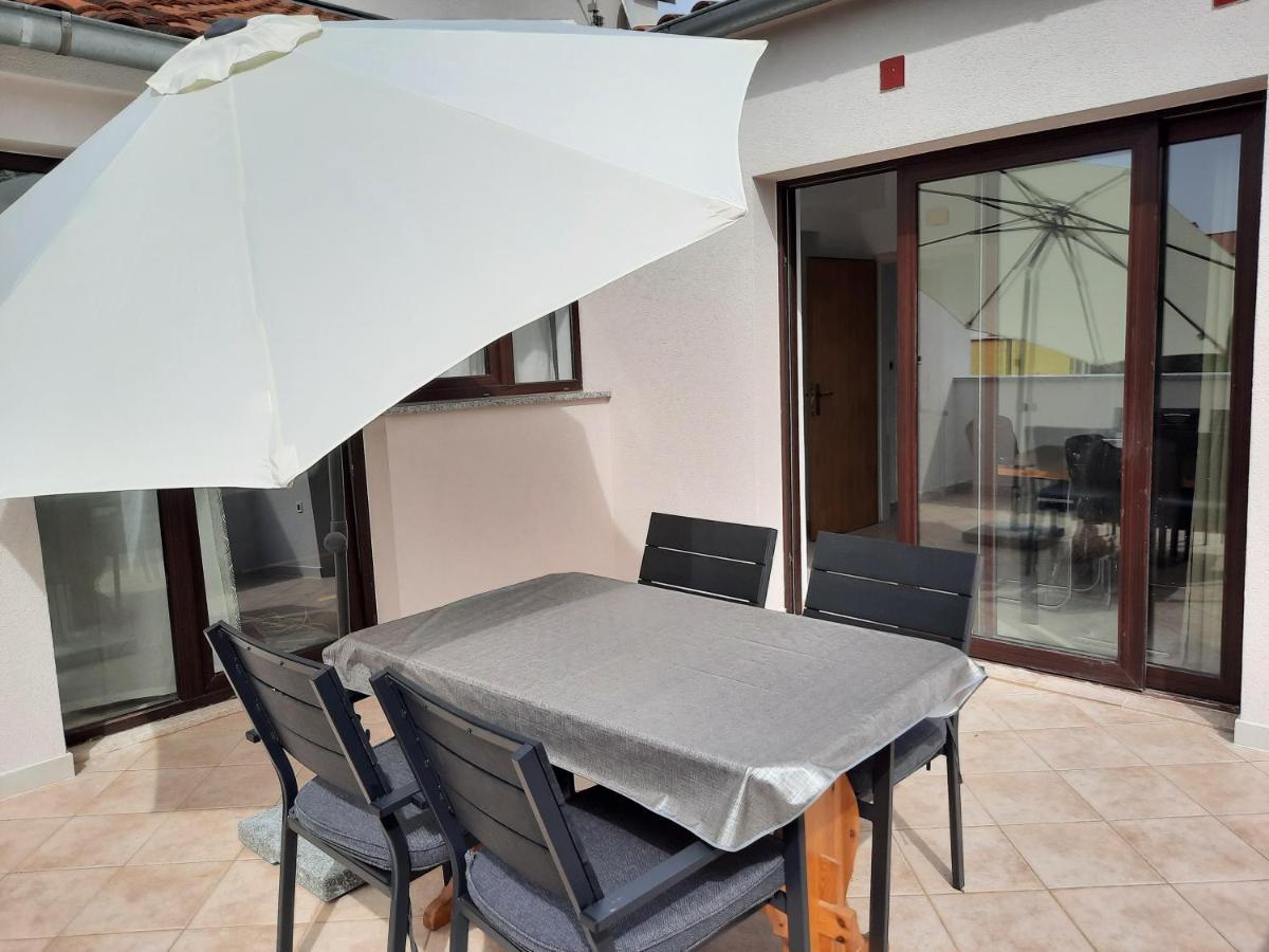 Apartman Sofia Poreč Exterior foto